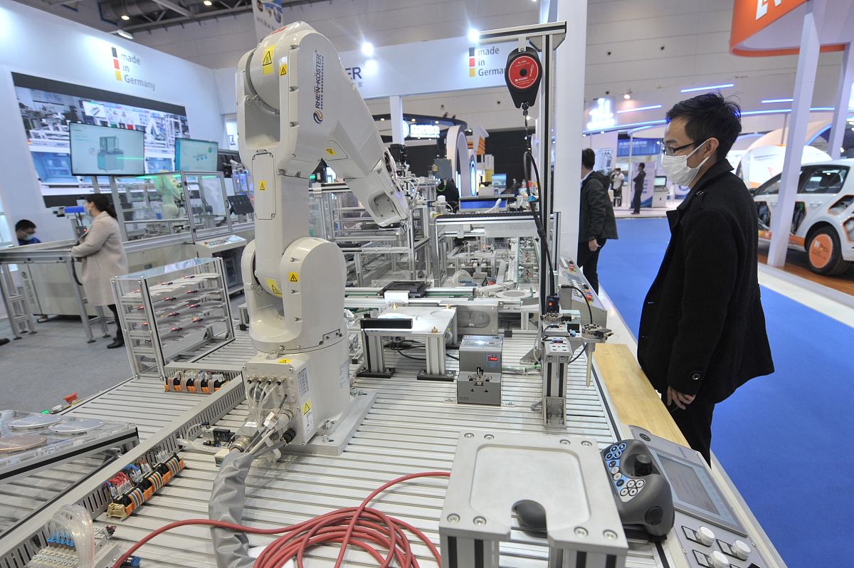 陕西职业技术学院虚拟现实技术应用专业都学些什么