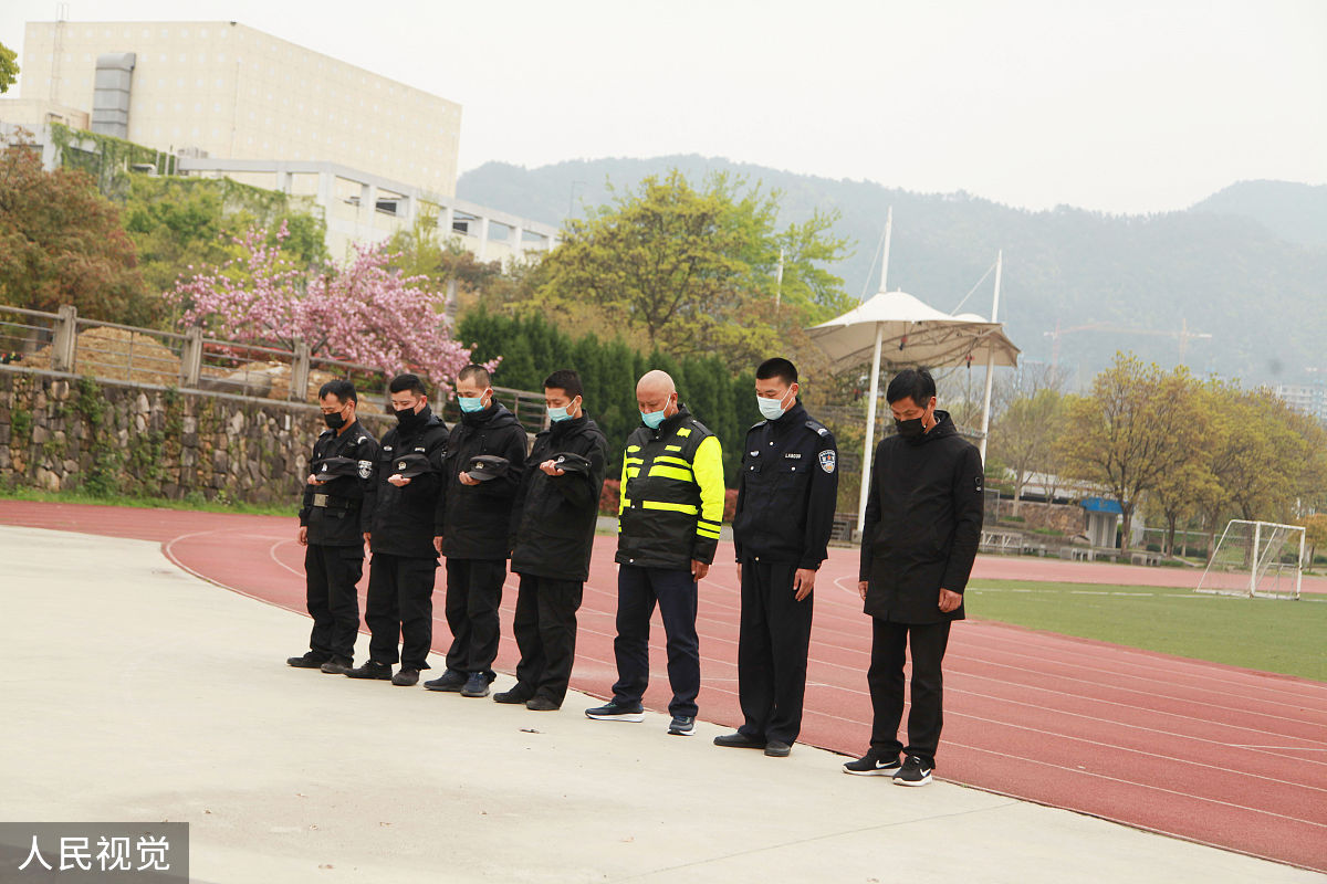 龙泉驿卫校专业设置：警察、保安、消防等