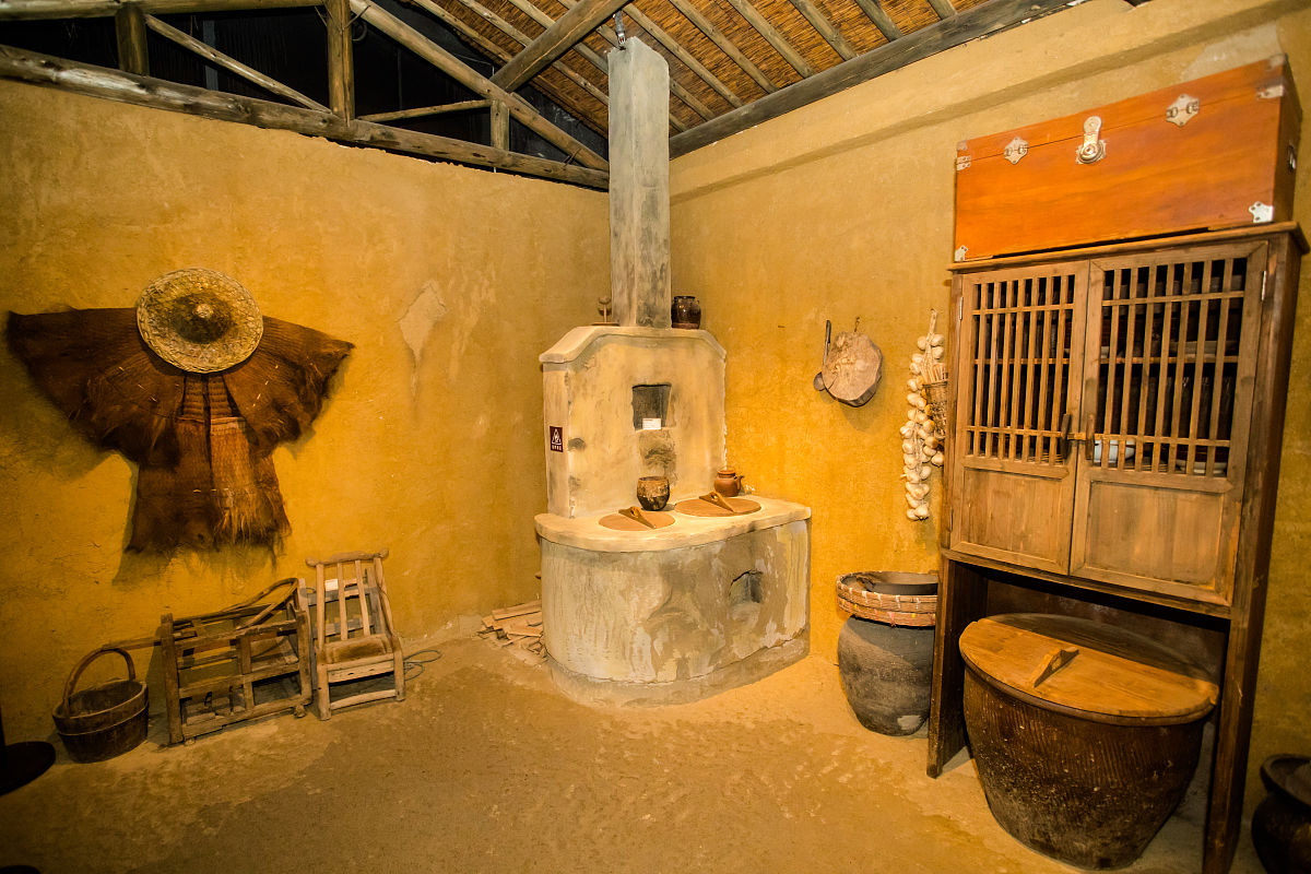 东宫仓是什么意思_词语东宫仓的意思