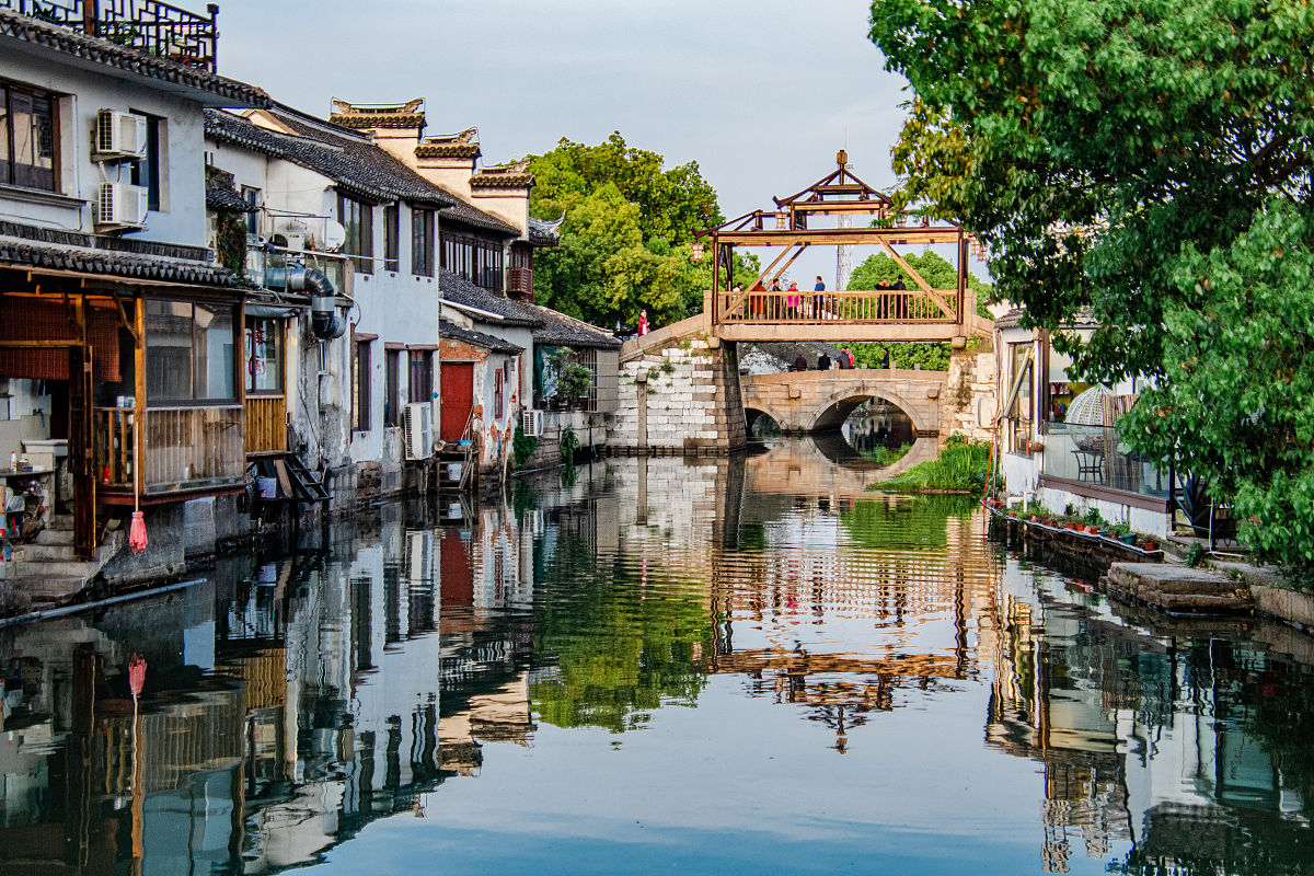 2019年4月11日,江苏省苏州市,吴江区千年古镇同里江南水乡风景宛如一