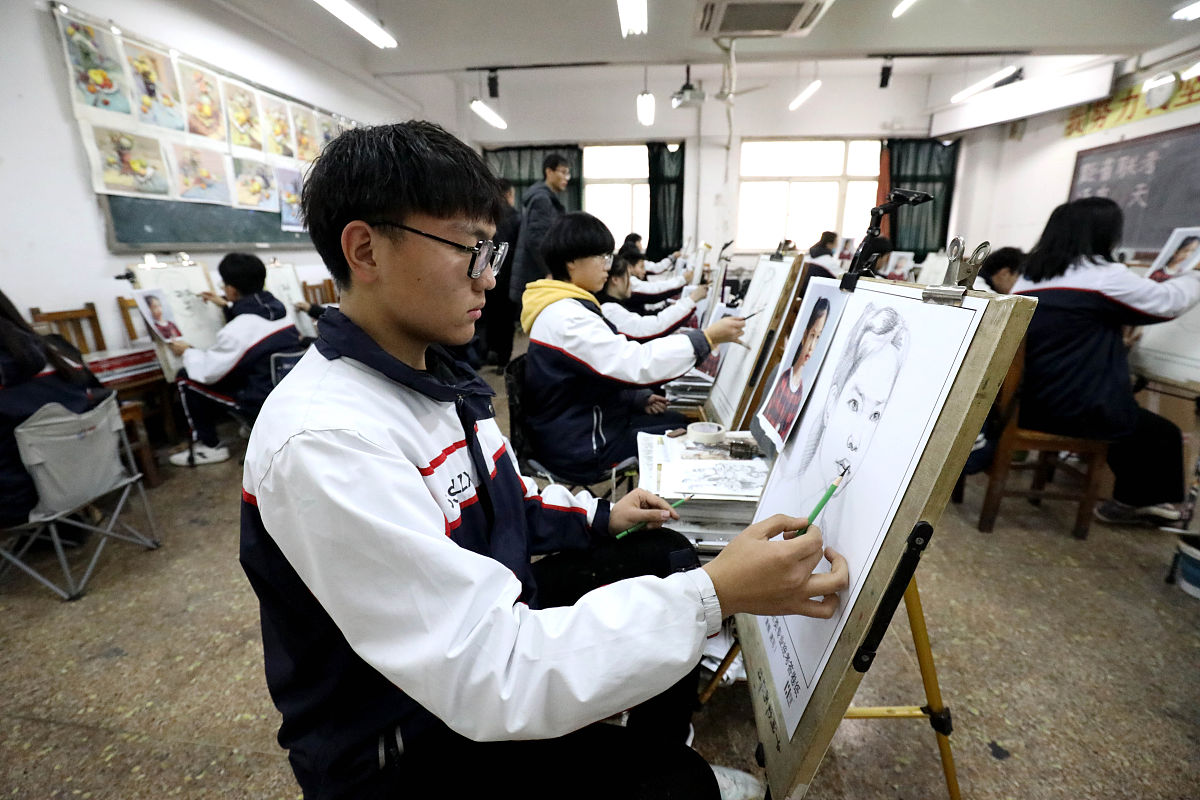 重庆市城口县职业教育中心工艺美术专业教学内容概述