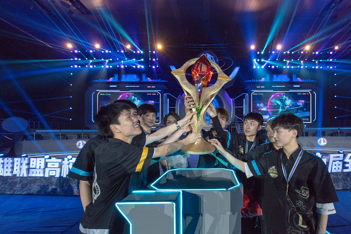 王者荣耀2021世界冠军杯谁赢了