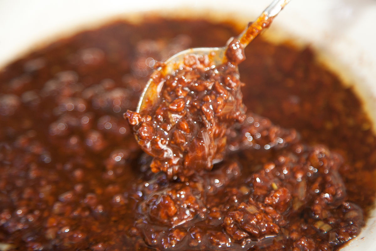 香辣牛肉酱的做法_【香辣牛肉酱】