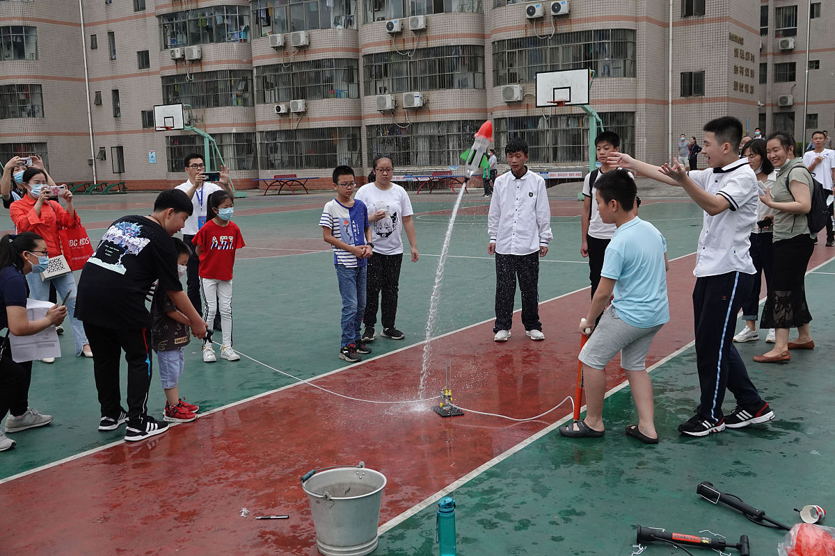 2018四川大学附属中学录取分数_外地招生