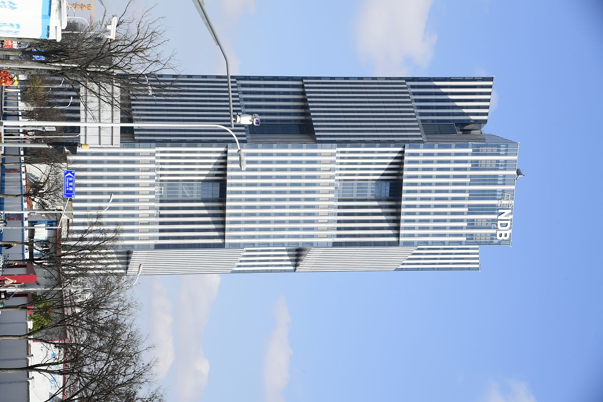 风噪扰流条：减少噪音和扰流的有效解决方案