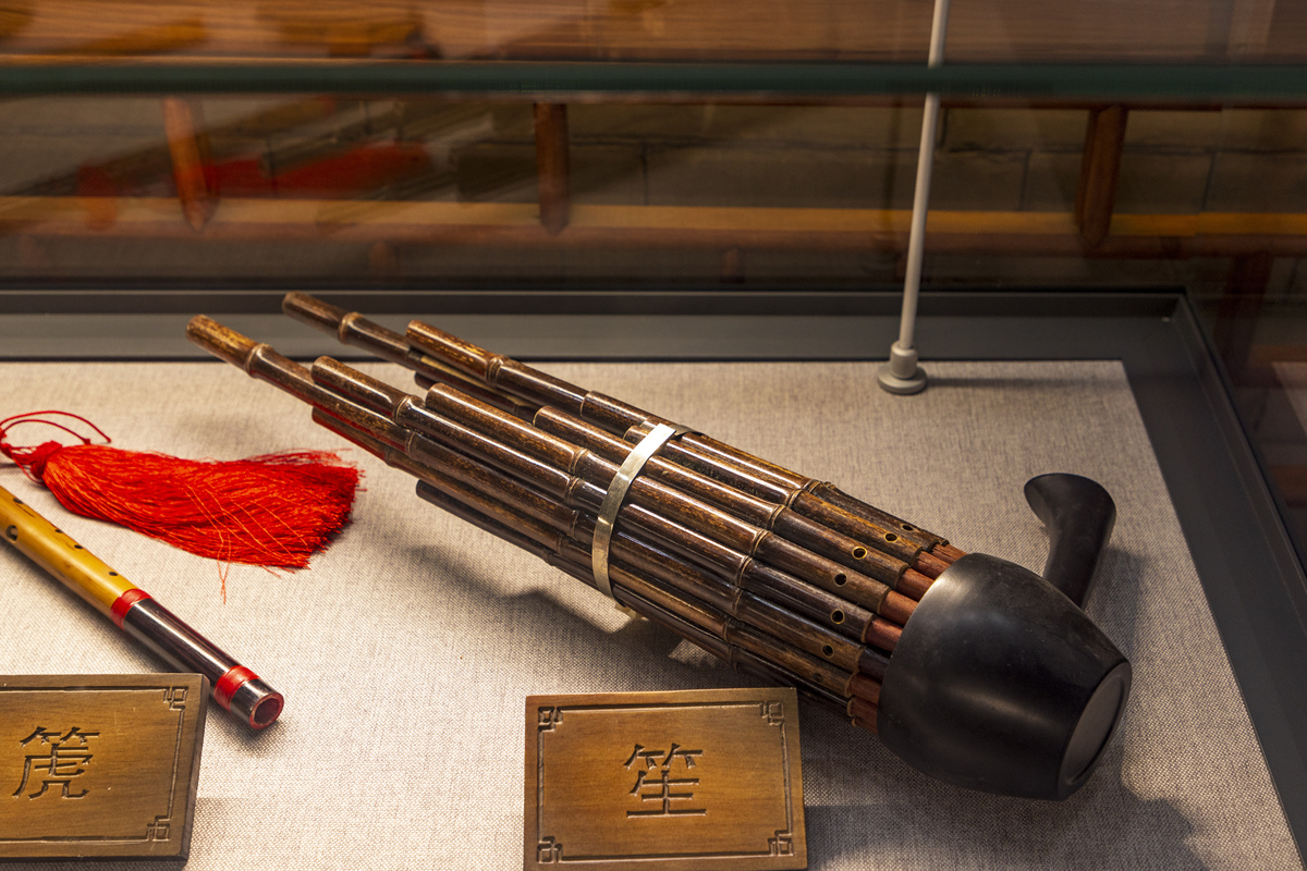 吹箫：中国传统乐器与文化象征