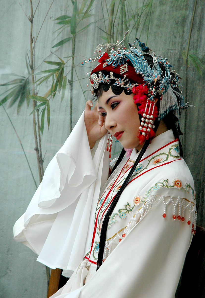 戏曲表演专业是冷门专业吗？好不好找工作？