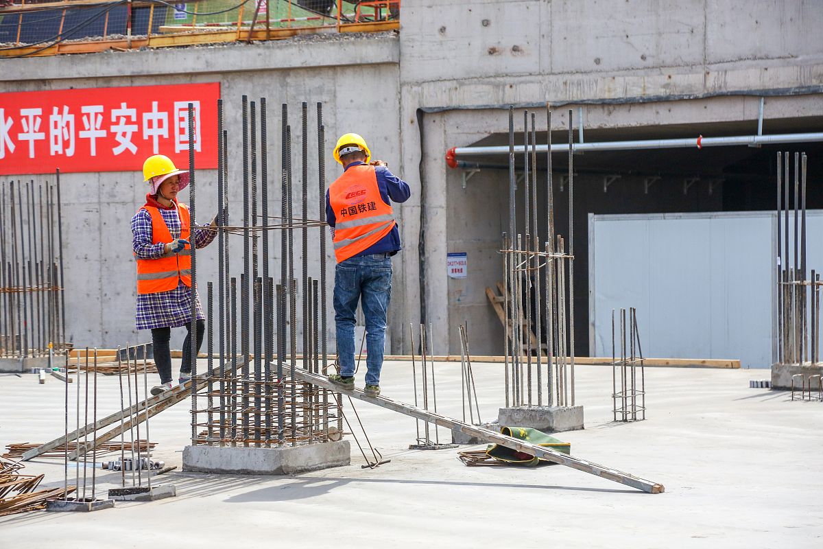 2021年3月23日,河南安阳滑县和鹤壁浚县交界处,郑济高速铁路滑县浚县