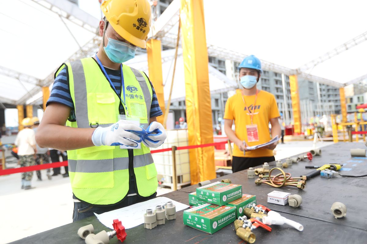 题目为劳动的价值意义的800字论文