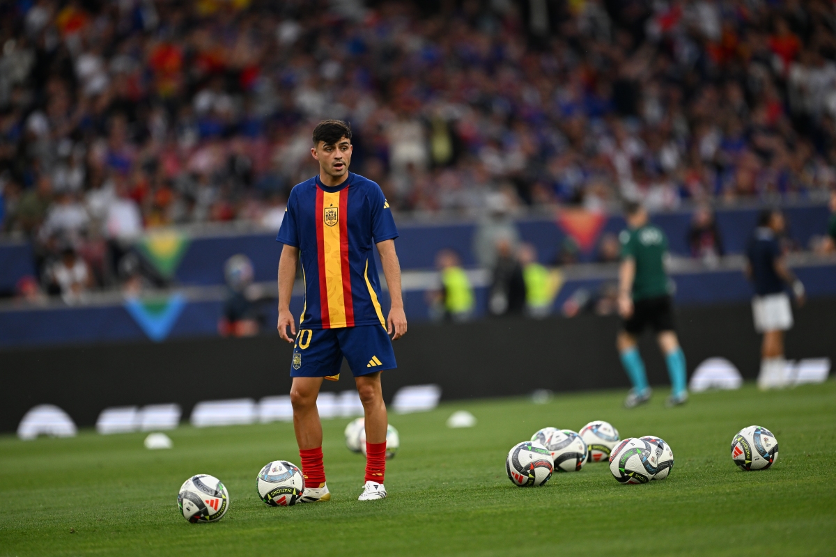 谁是你心中的最强足球运动员？