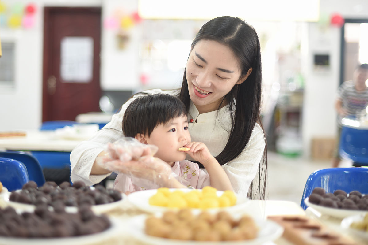 重庆幼师学校录取分数线：300分以上有希望！