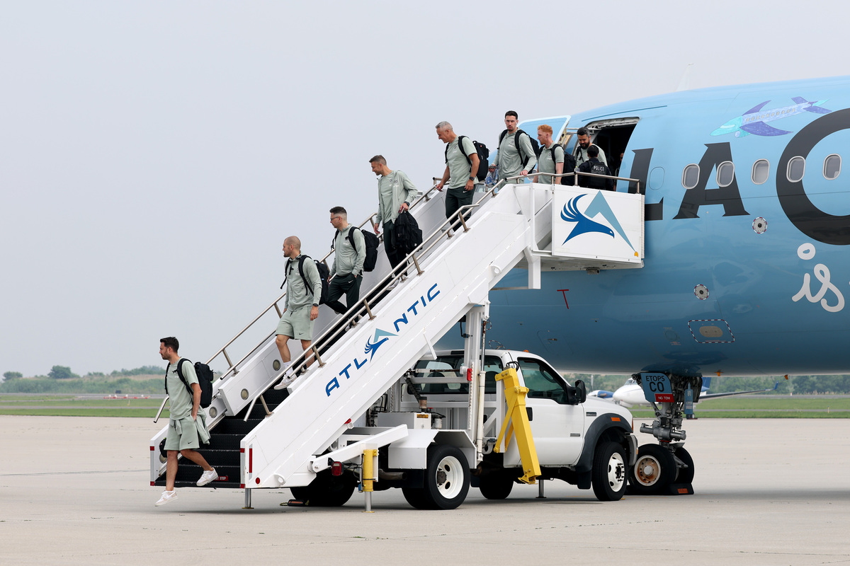 临时停机位使用原则 - 仅供备降航班临时停放