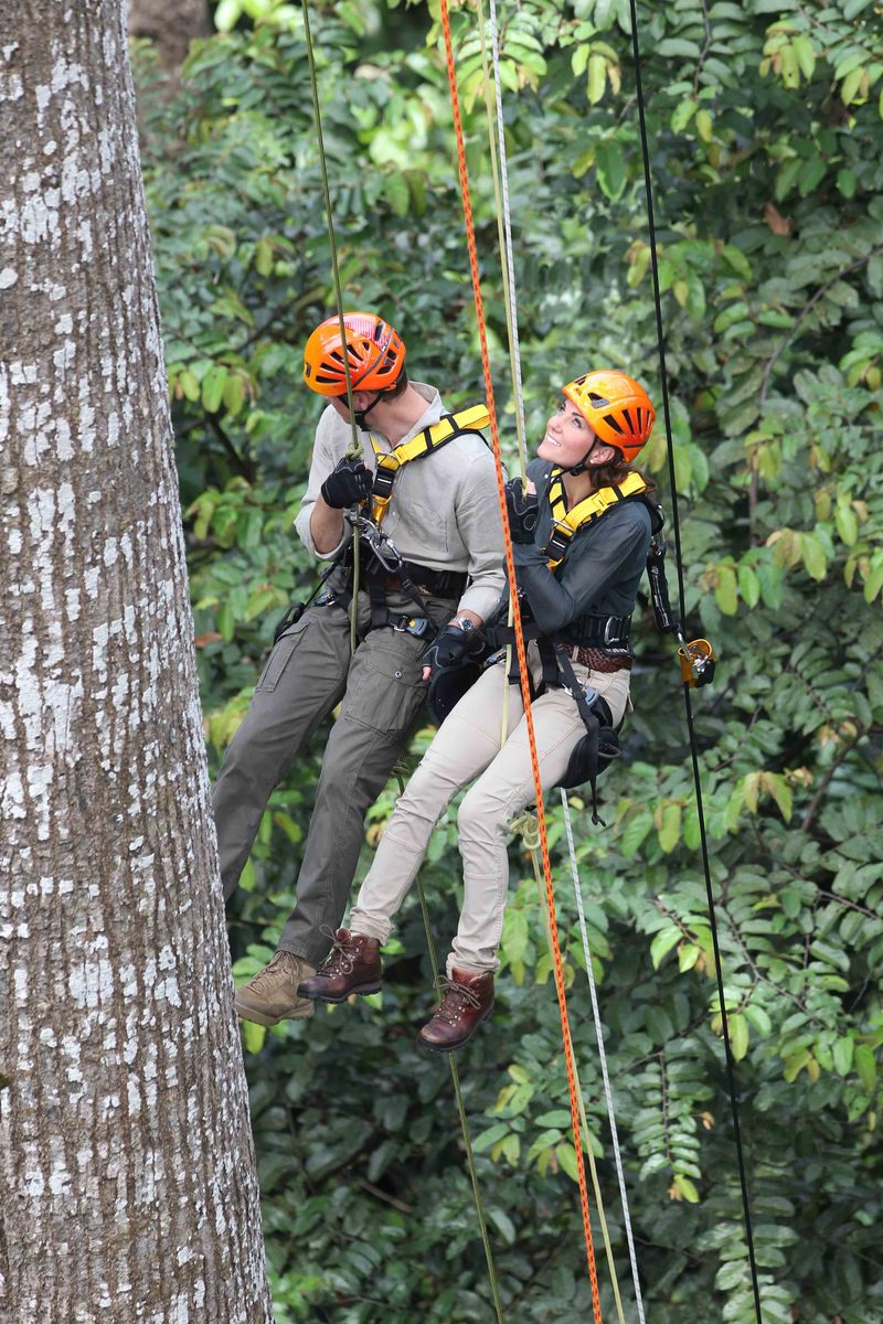 户外探险：危险与魅力并存，你敢挑战吗？