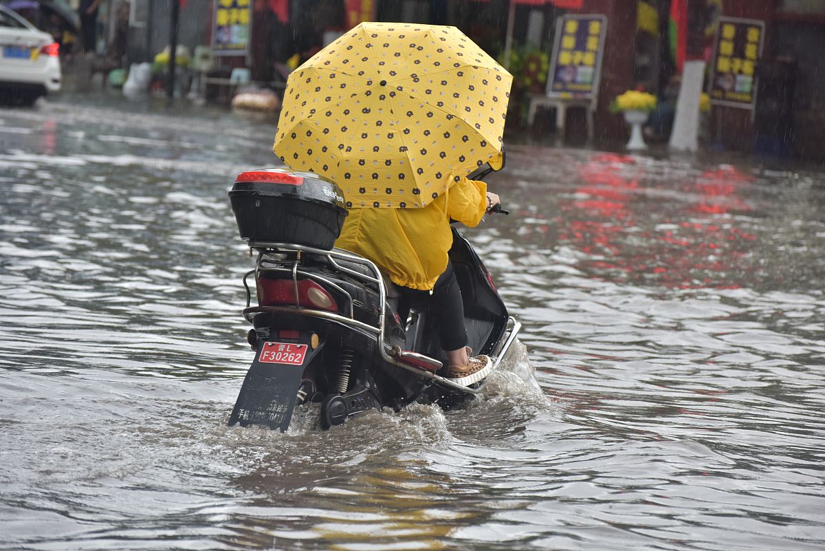 雨是怎么形成的？详细解释雨的形成过程