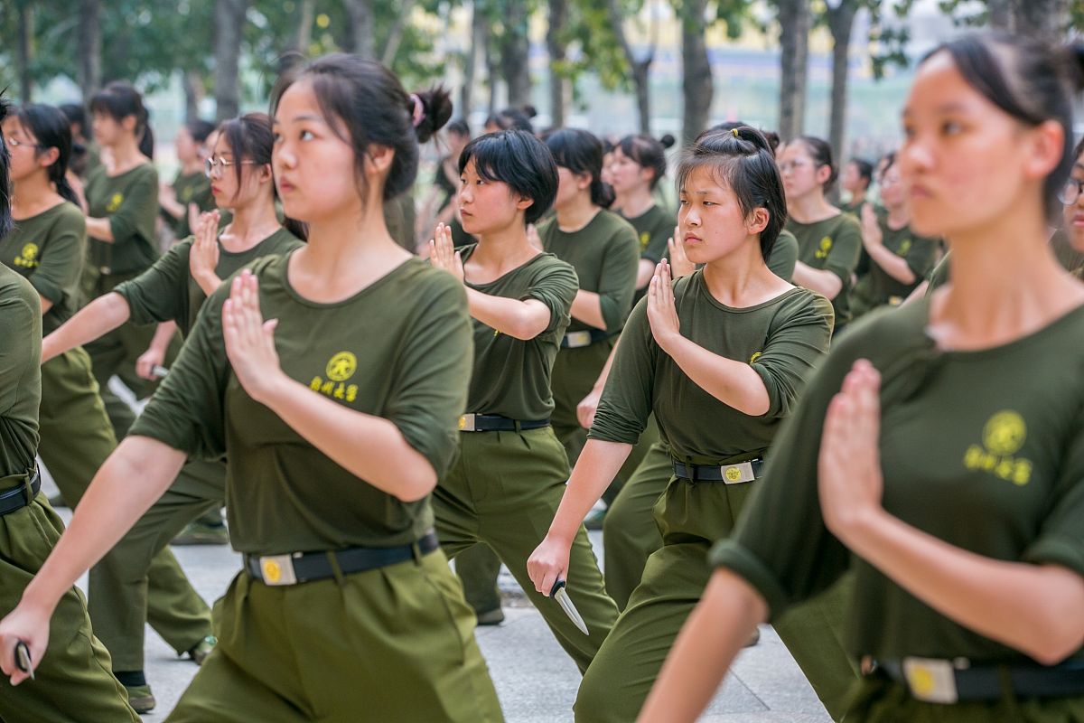 军训方阵队列心得：纪律性与团队合作