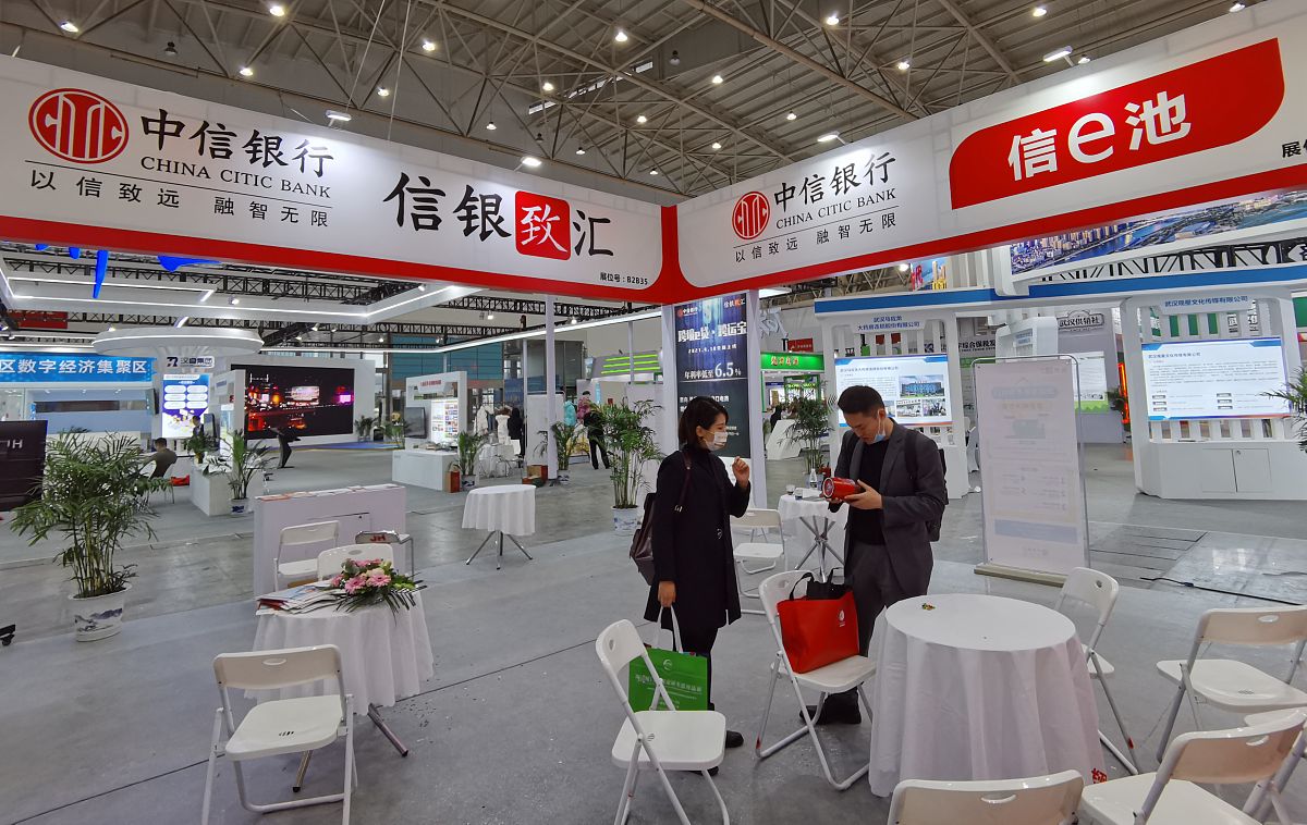 四川2021年读电子商务学校多少钱