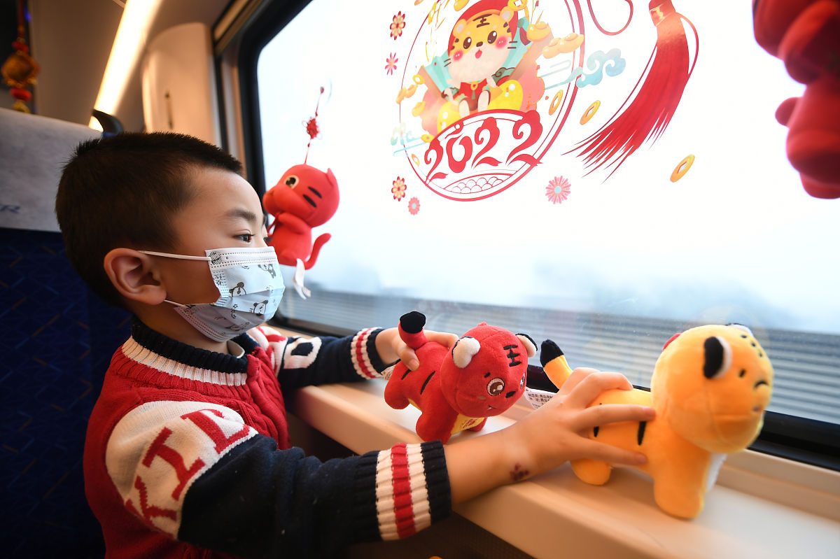 贵州首条城际铁路线-贵开铁路