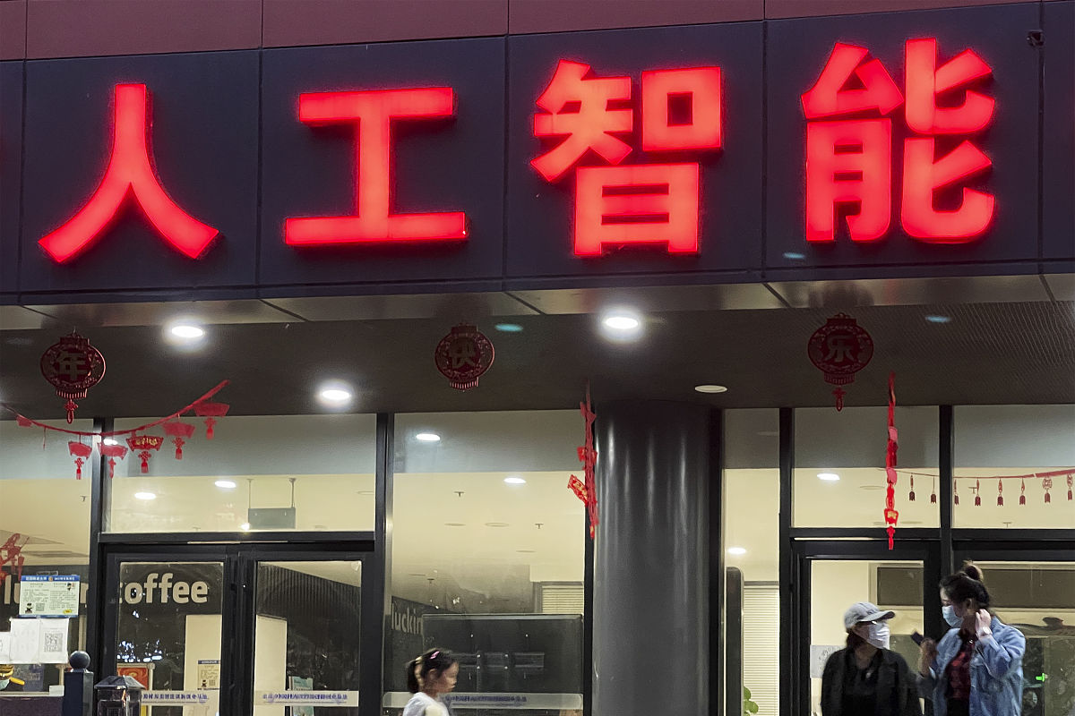 2021年重庆渝中职业教育中心电子商务专业：前景、师资、设施、实践