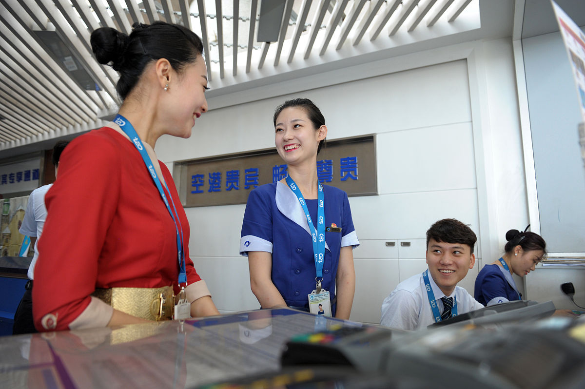 避免旅客投诉：四川航空职业学校分享空乘经验