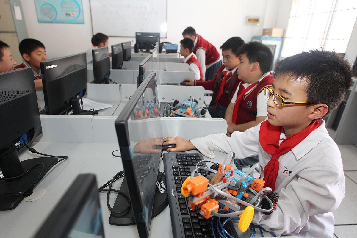 重庆市沙坪坝区地铁学校的费用