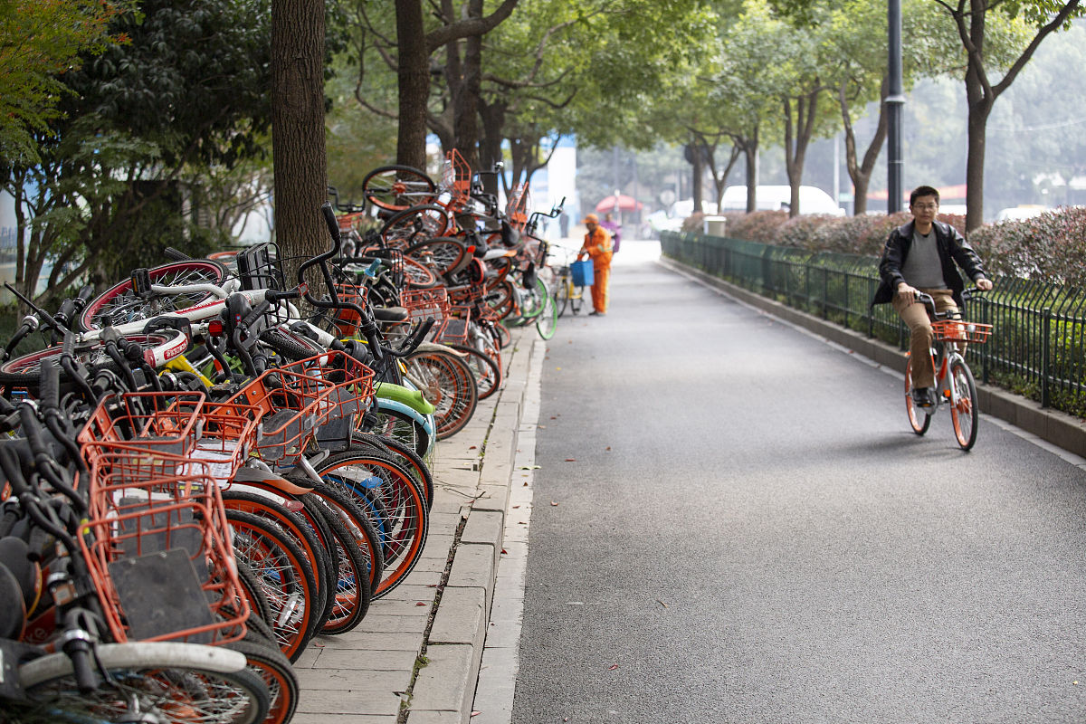 单车智能VS车路协同：哪种方案更适合未来交通？