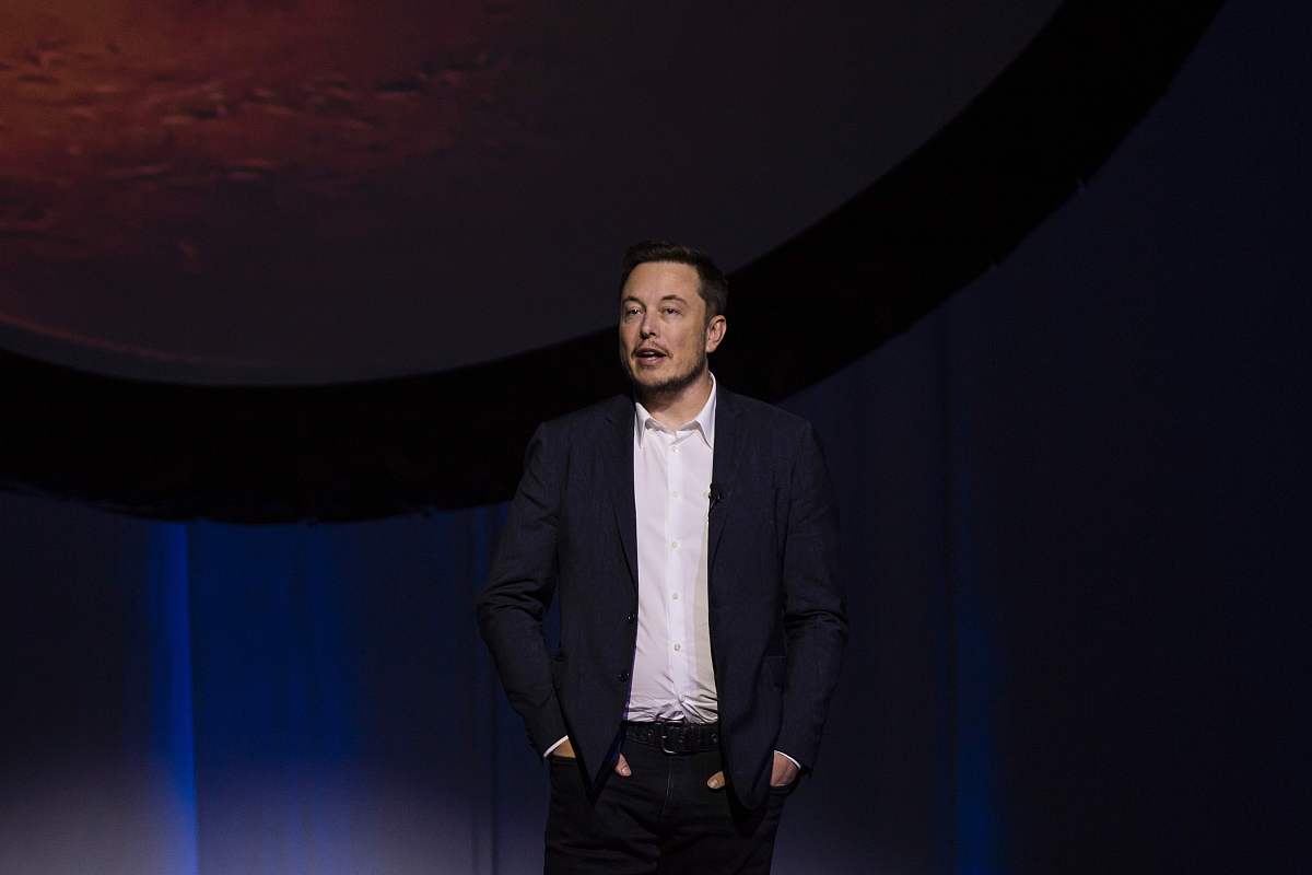 Elon Musk通过 Twitter 徽标交换提升了狗狗币的价值。在马斯克用柴犬替换标志后加密货币在几分钟内飙升了 30