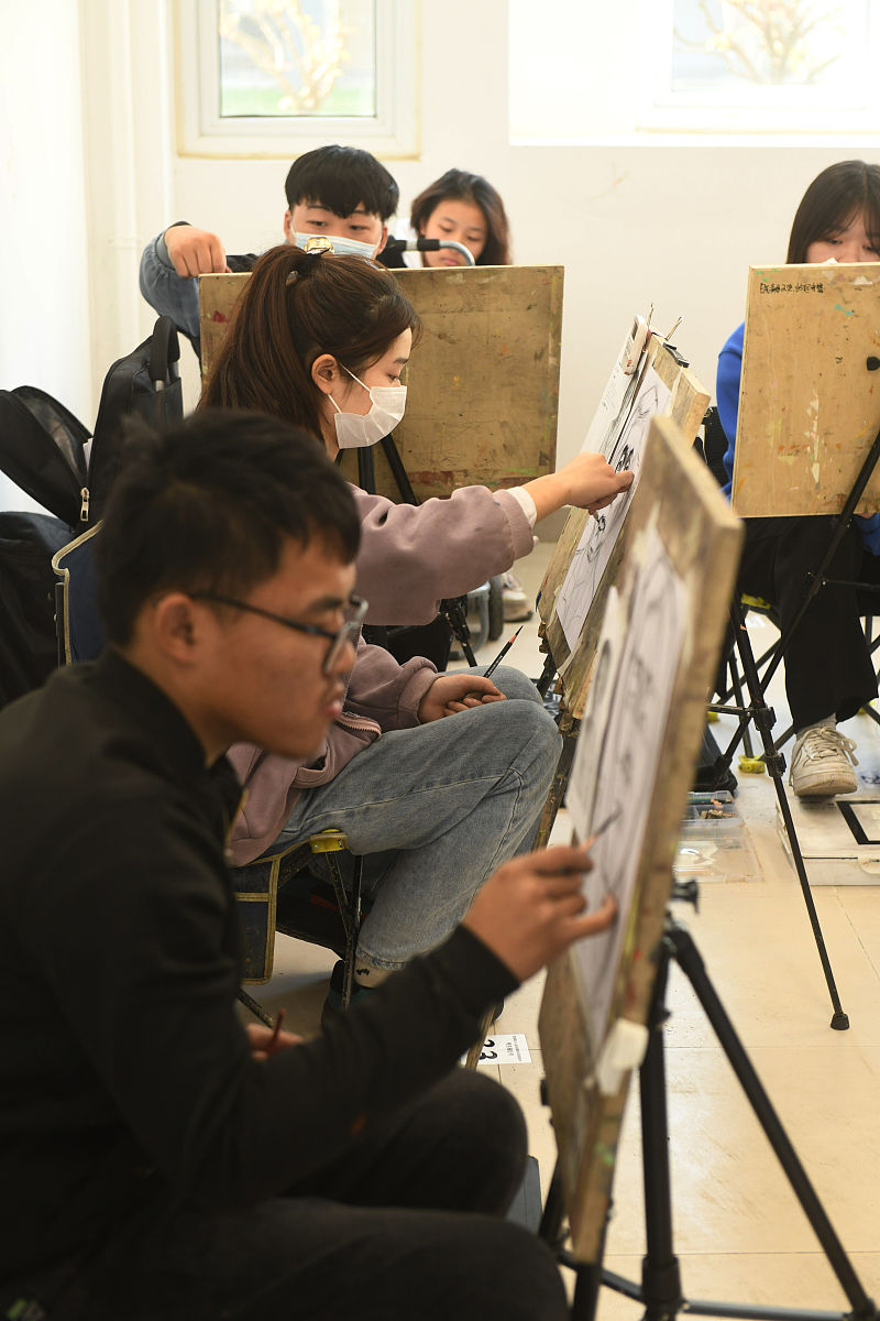 中职美术生和高中美术生有什么区别？