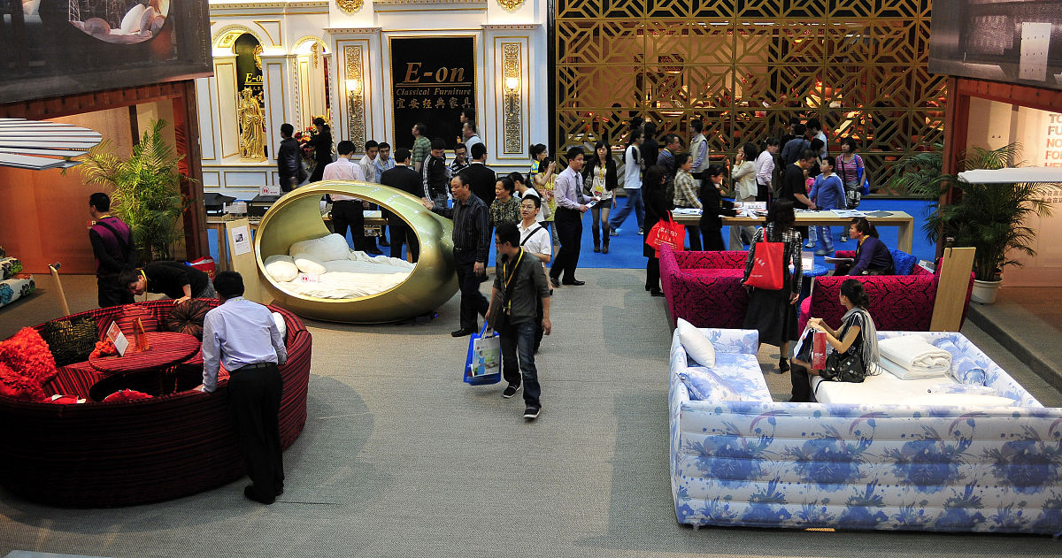 上海Prada荣宅艺术展助理招聘 - 时薪60元,无需销售