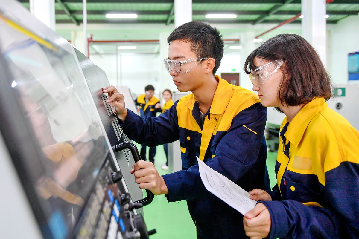 长兴职教中心2022年招生简章 - 优质职业教育，成就梦想