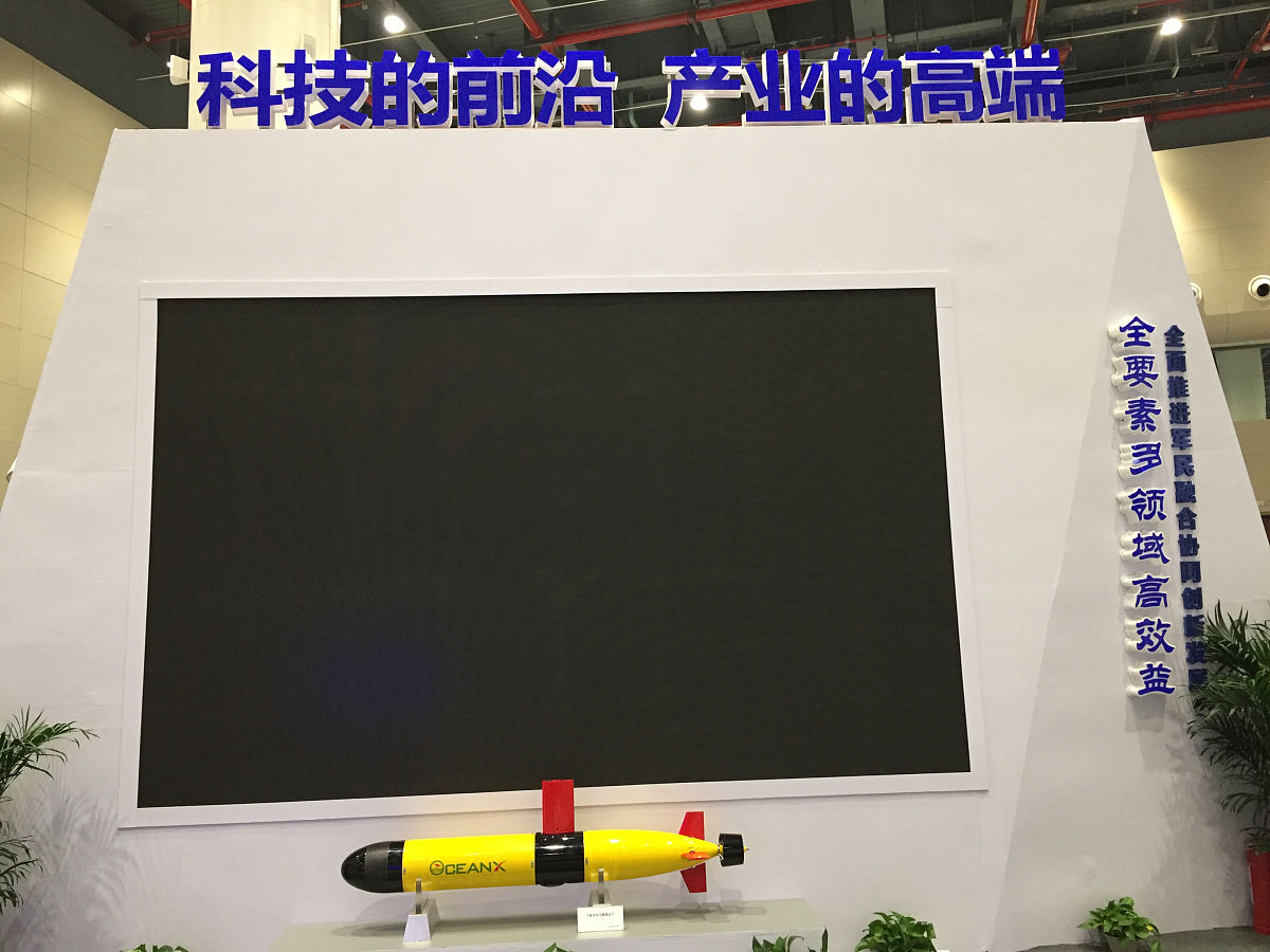 LED 静态显示和动态显示在硬件和软件上有哪些主要区别