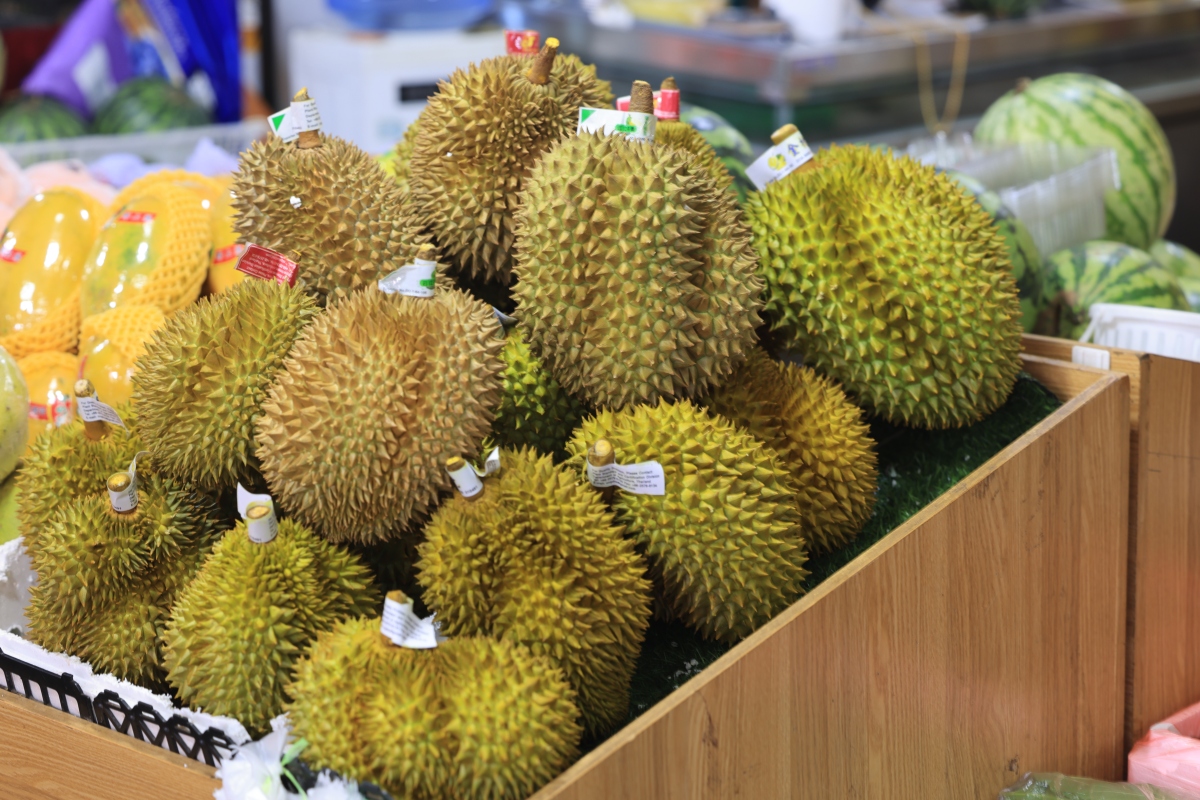 榴莲价格或将跌破20元大关:市场变革下的消费新趋势