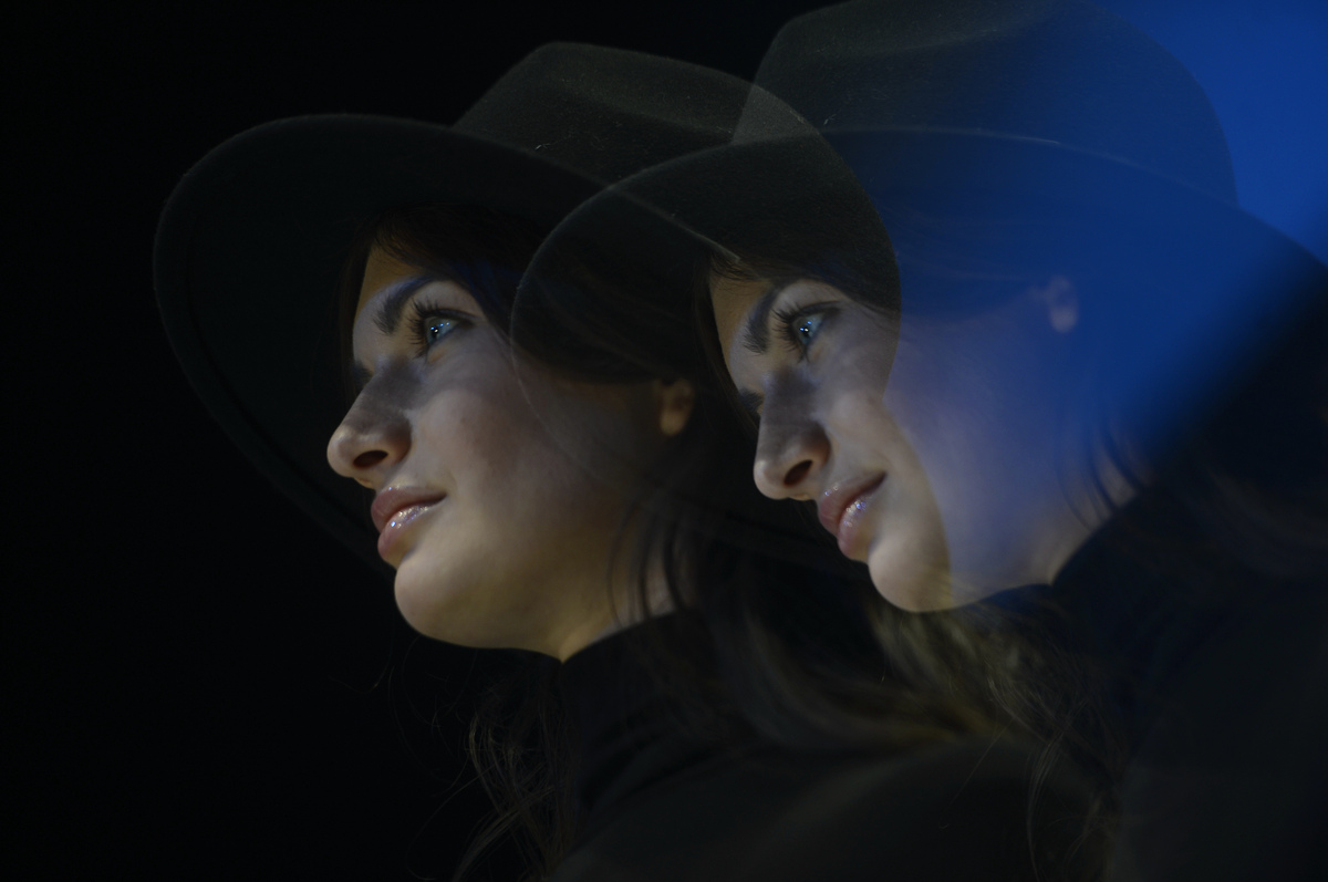 1200字关于人像摄影的技巧：如何拍摄出自然、生动的人像照片