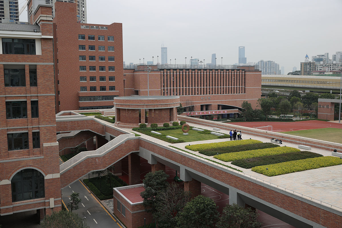 2020年12月17日,广东深圳,深圳中学新校区,泥岗校区.
