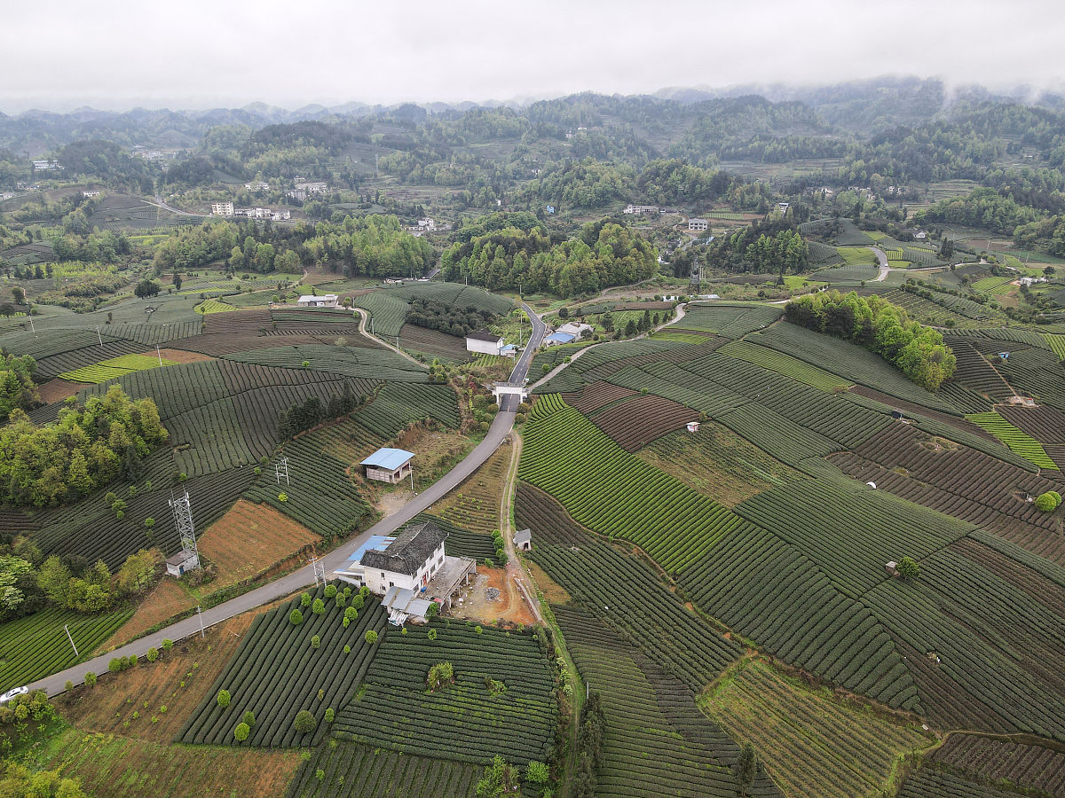 湄潭中等职业学校2021年招生办电话