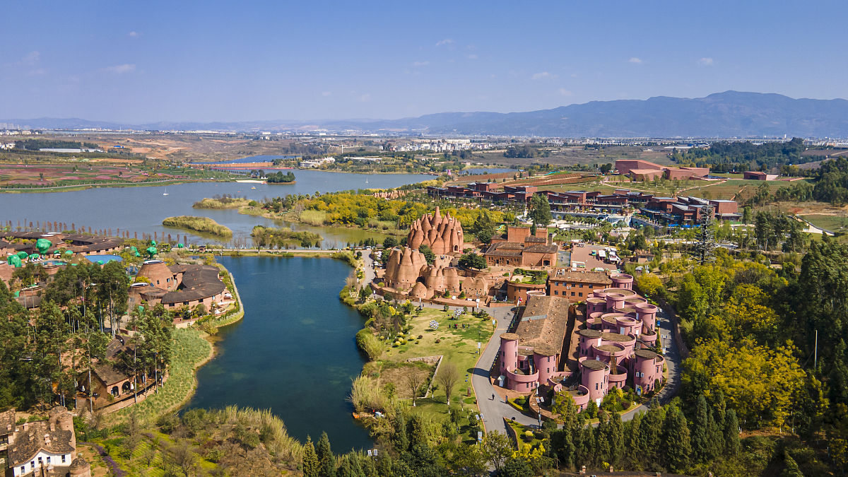 关于弥勒云南红酒庄、东风韵、太平湖公园、景屏山风景区、红河水乡、可邑小镇建议