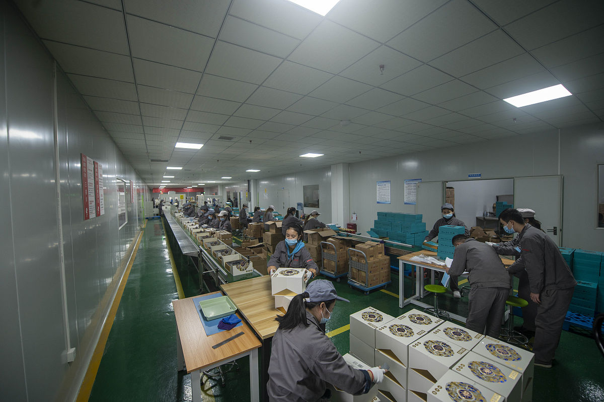 浙江纺织服装职业技术学院化学品生产技术专业详解：优势、劣势及发展前景