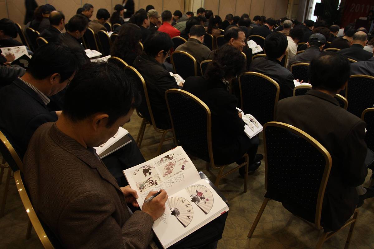 2011年11月6日,2011中国武汉秋季文物艺术品拍卖会在武汉美联假日酒店