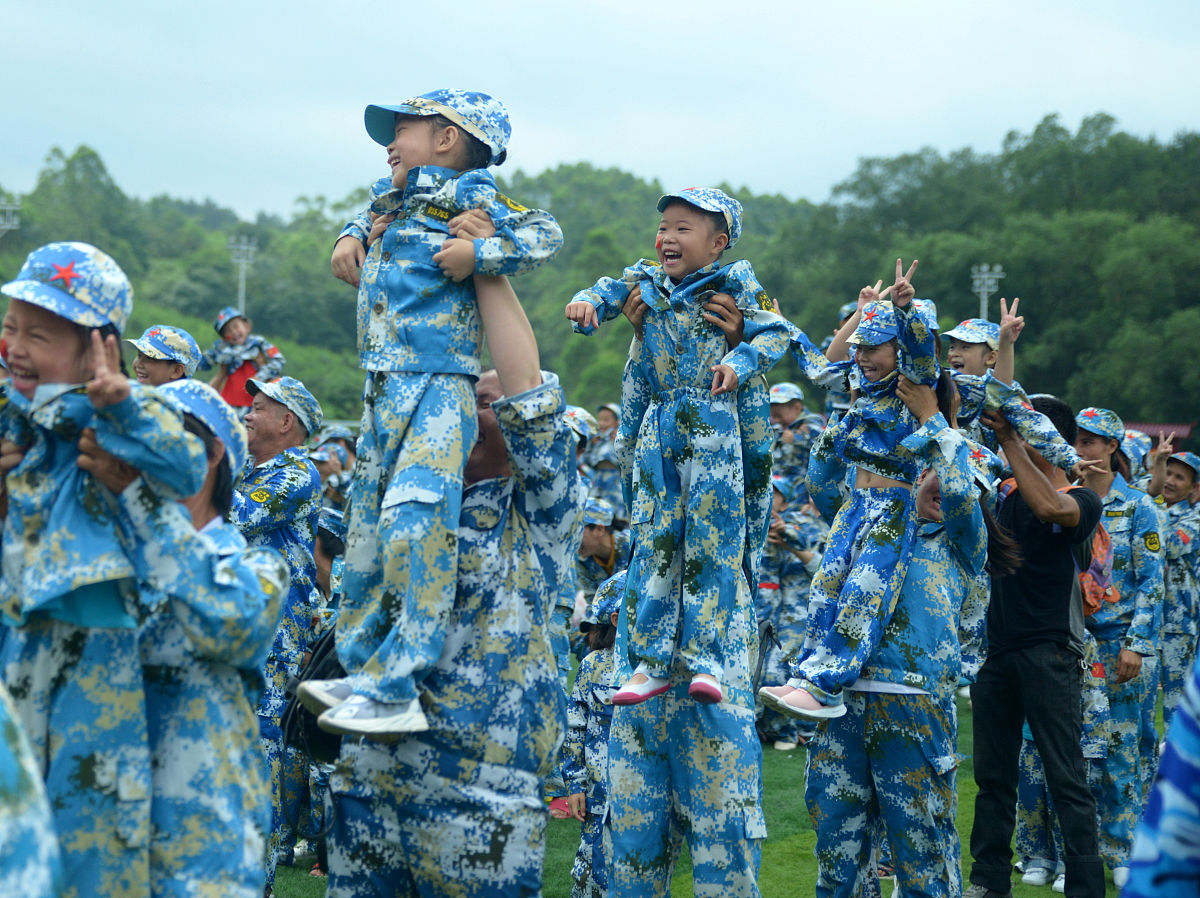 军事夏令营文案