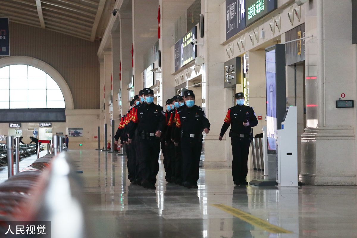 成都市育华职业学校2019年地铁铁路安检专业招生简介