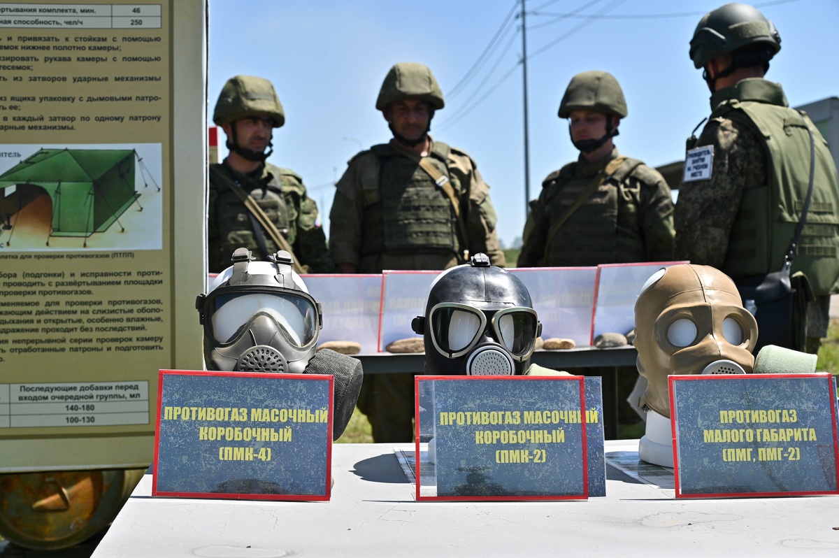 detailed Pistol comparison between Union army and Confederate army