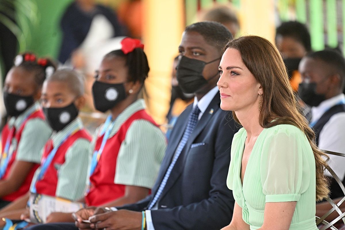 当地时间2022年3月25日,巴哈马拿骚,威廉王子(prince william)和凯特