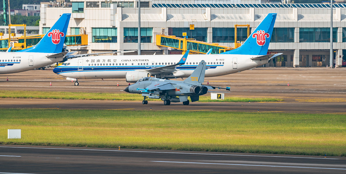 成都3+2学校航空专业就业前景分析：未来发展趋势与机会