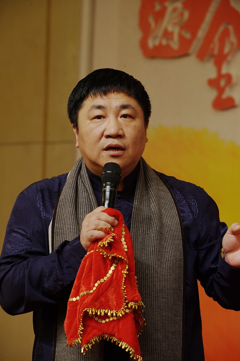 2010年11月8日,央视2011年黄金资源广告招标会在北京梅地亚中心举行.