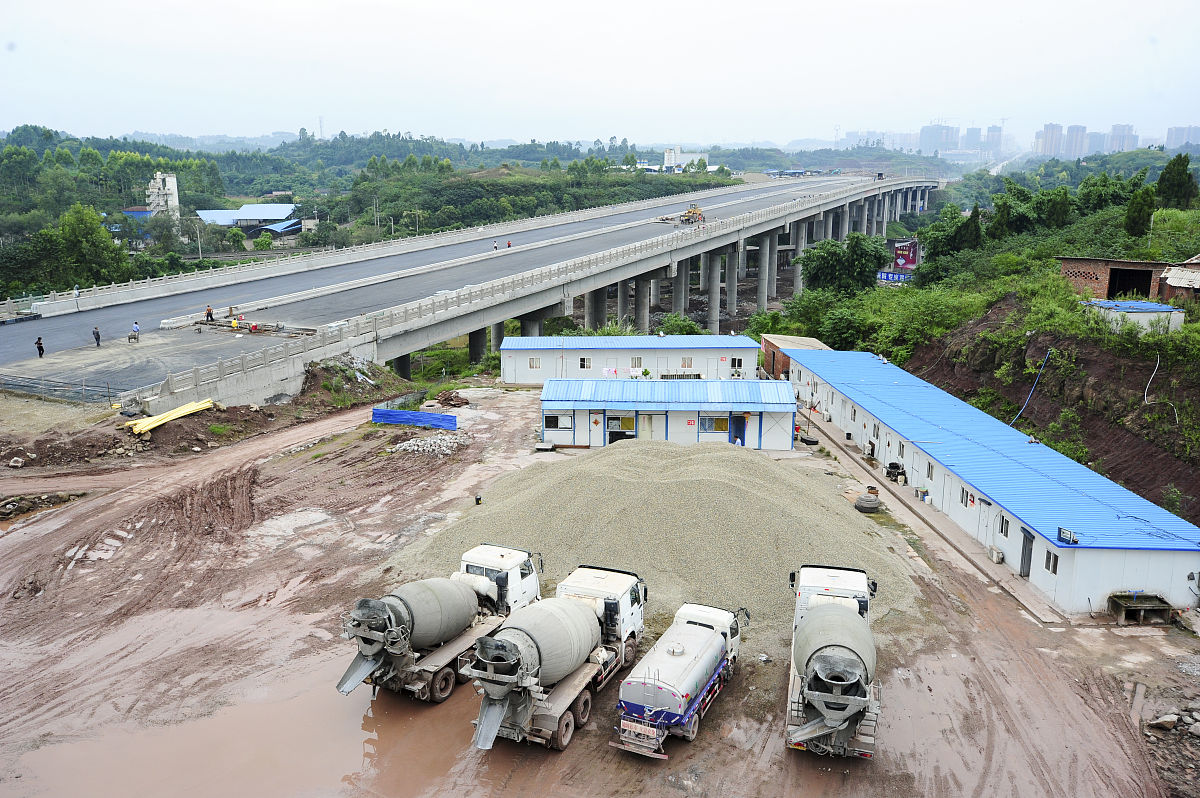 贵州省学校道路与桥梁工程施工专业介绍 - 技能与就业前景