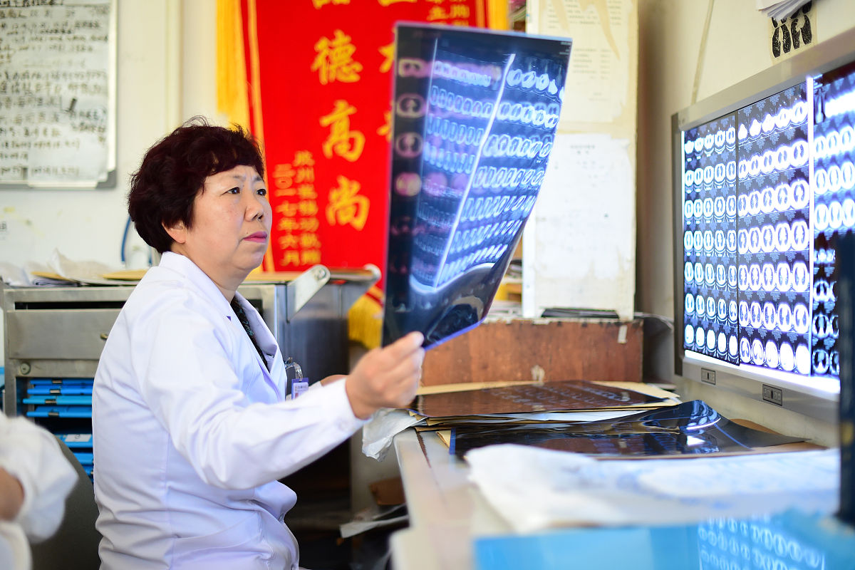 新任职务上任发言稿：充满信心，迎接新的挑战