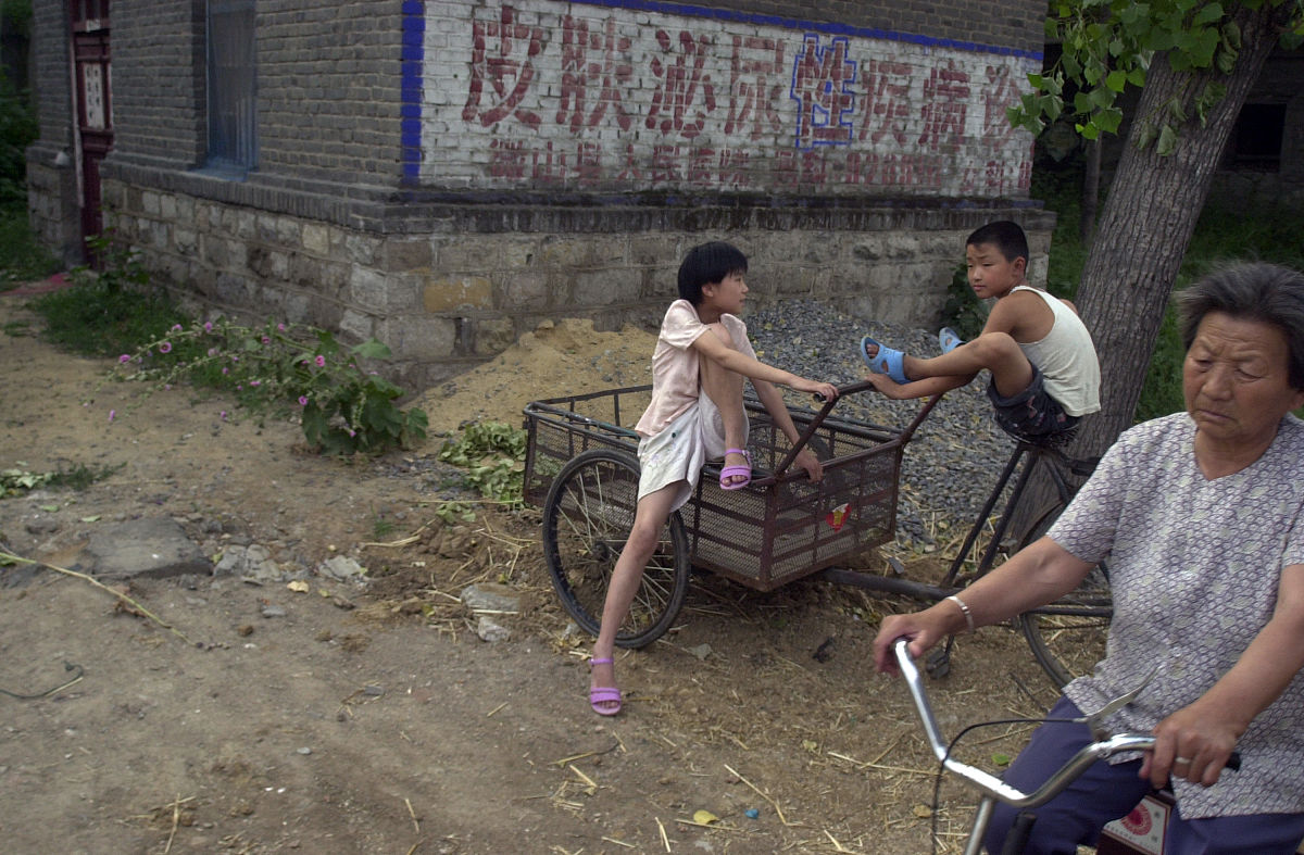 80年代乡村生活回忆：凤凰村的温暖与美好