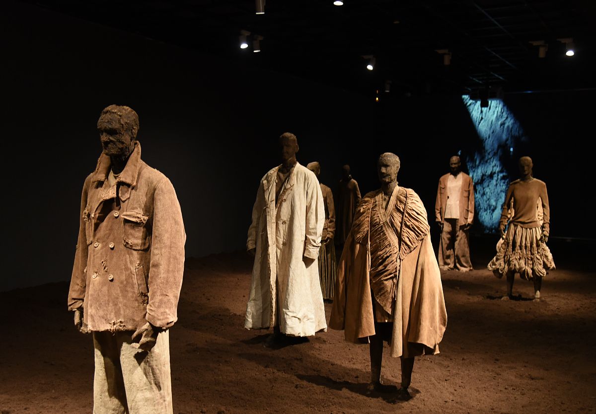 尊重当地文化：旅行必备的文化礼仪指南