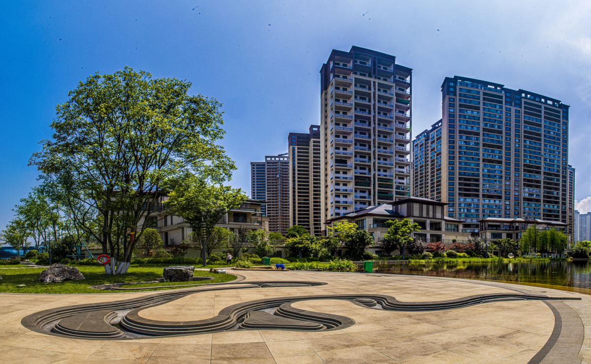 保利逸都和府 - 成都东进战略桥头堡，央企准现房，今年买今年住