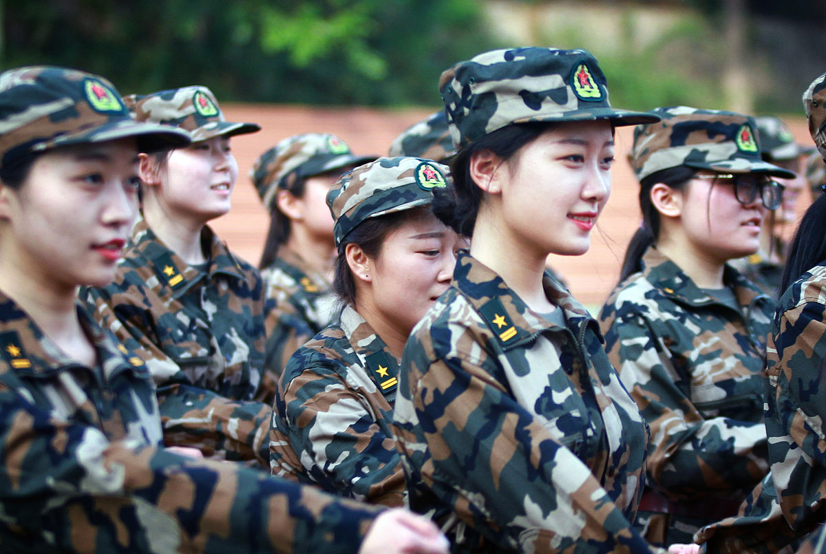 刘紫绮军训心得：纪律、团队合作和体力的重要性