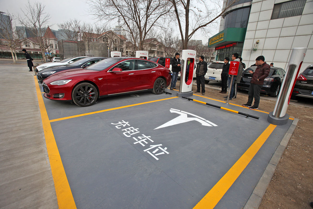 特斯拉与其它充电车技术对比哪个好